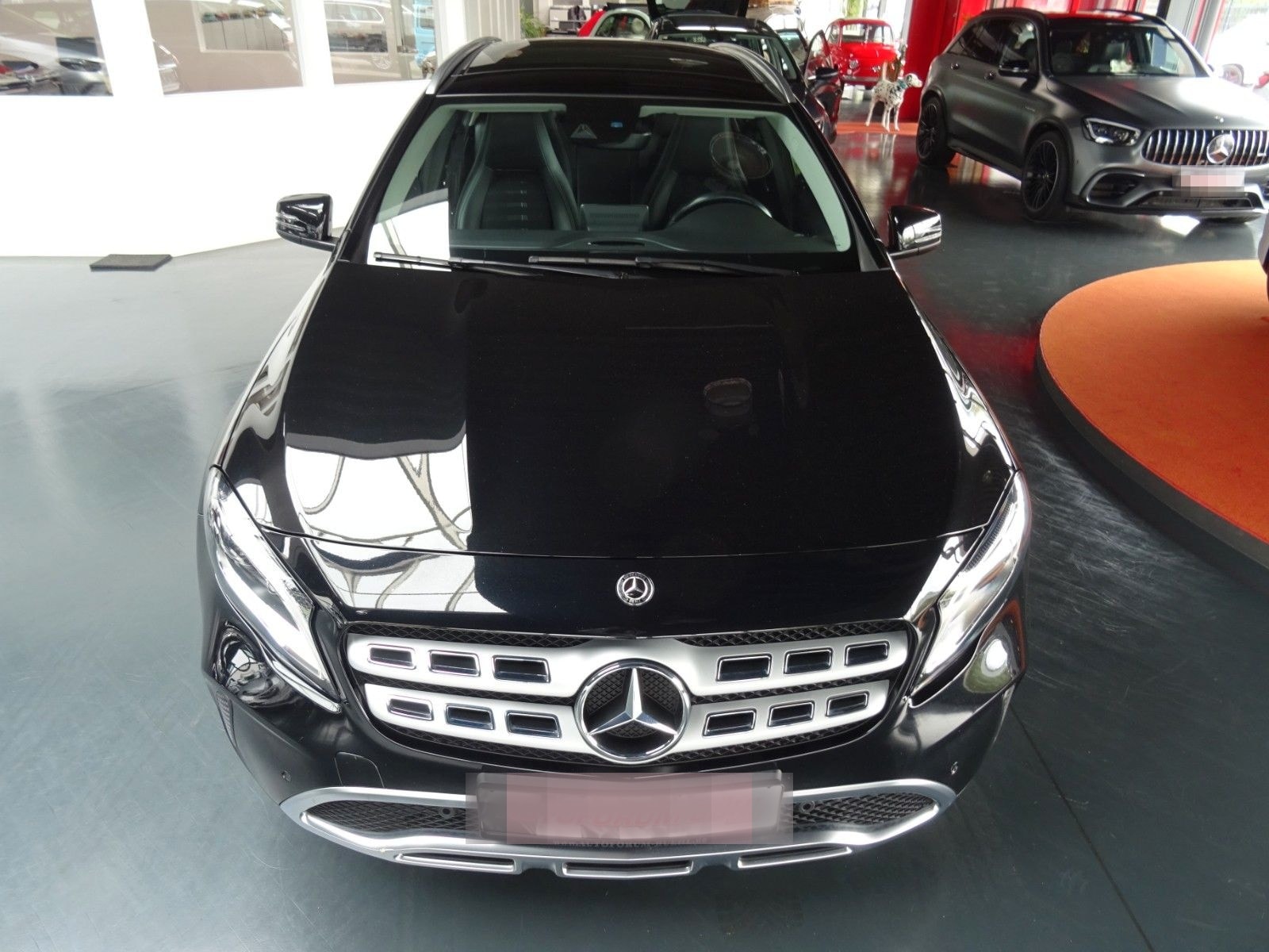 Mercedes-Benz GLA 200 Urban/ Autom./ Navi/ LED/ PDC/ AHK/ Pano foto 6