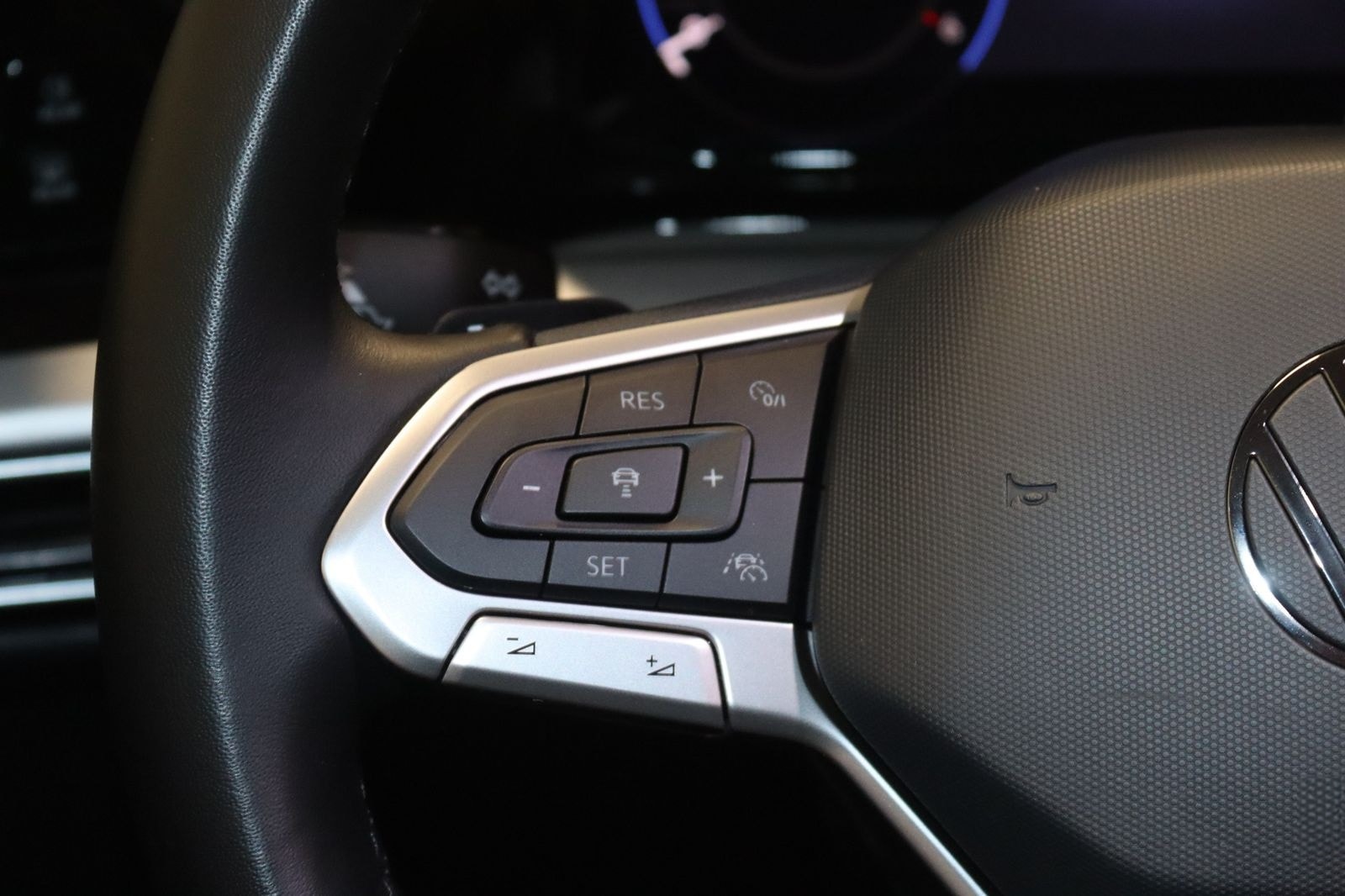 Volkswagen Golf Limo 2.0 TDI DSG Life-NAV-LED-KAMERA-ACC- foto 13