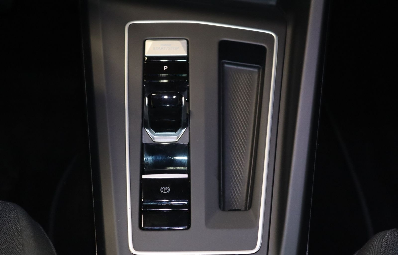 Volkswagen Golf Limo 2.0 TDI DSG Life-NAV-LED-KAMERA-ACC- foto 17