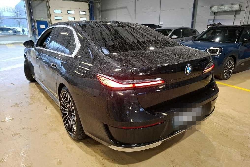 BMW 750e xDr. ExecLoundSeat.SkyLoun.FondEnt.Experien foto 4