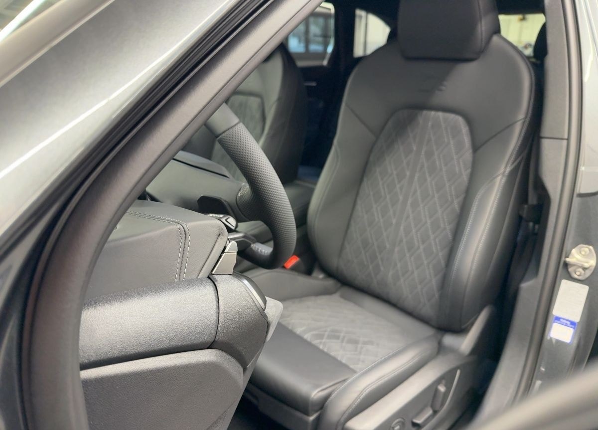 Audi A6 Avant TDI quattro 220 kW S tronic foto 18