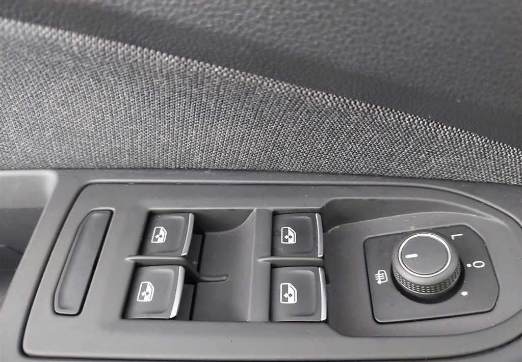 Volkswagen Golf Variant Life 1.0 eTSI DSG Winterpaket Stndh foto 16