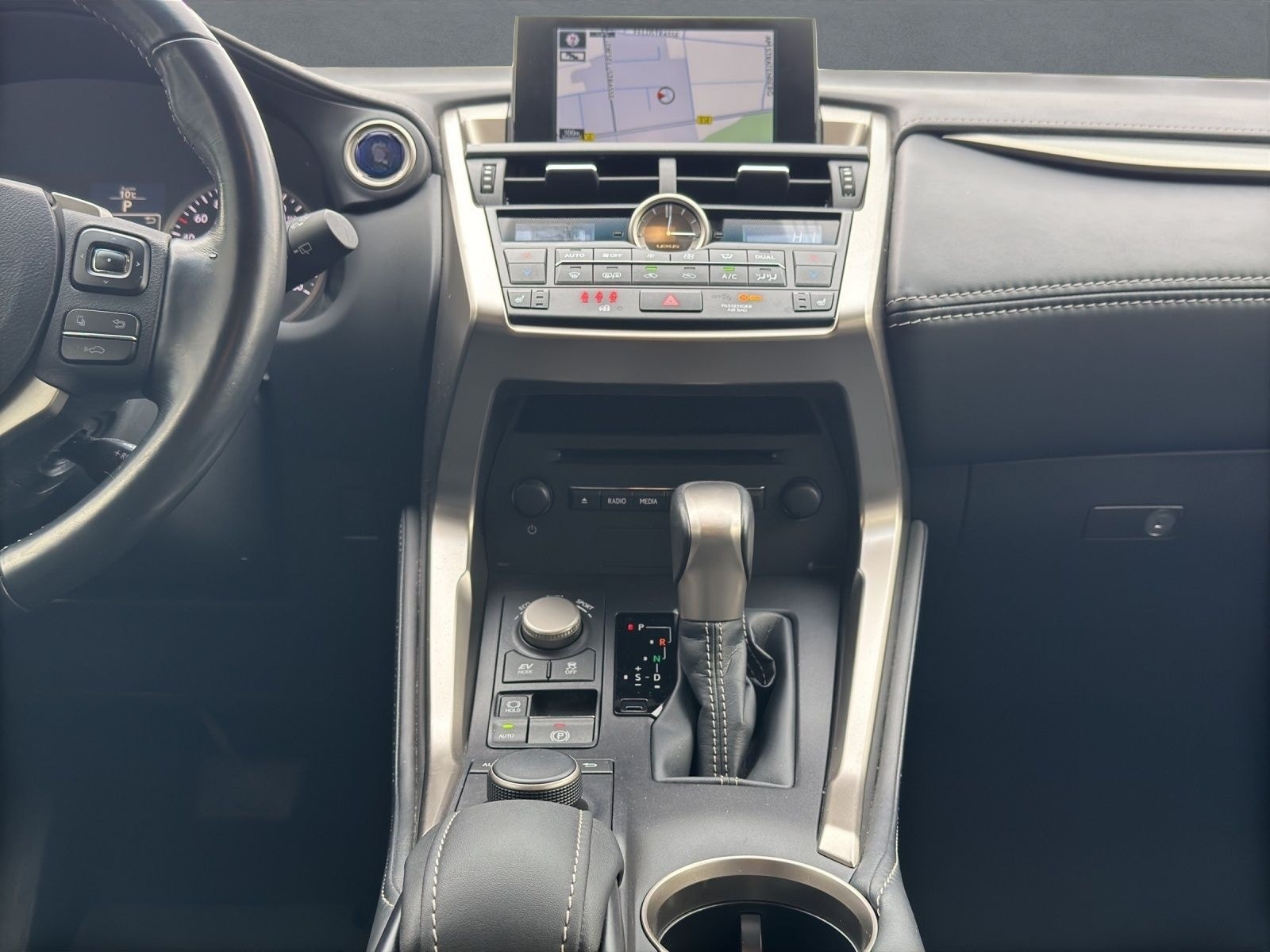 Lexus NX 300 h*4x4*EXECUTIVE*AHK*ALLW.* 15J-GARANTIE foto 13