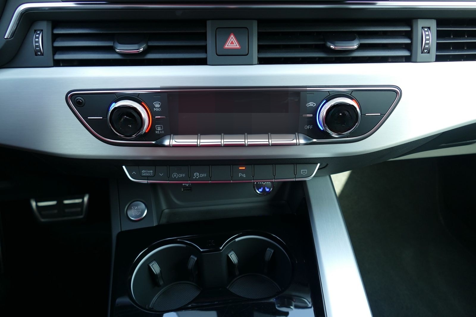 Audi A4 Avant 40 TDI S-Line quattro Aut. LED ACC Navi foto 15