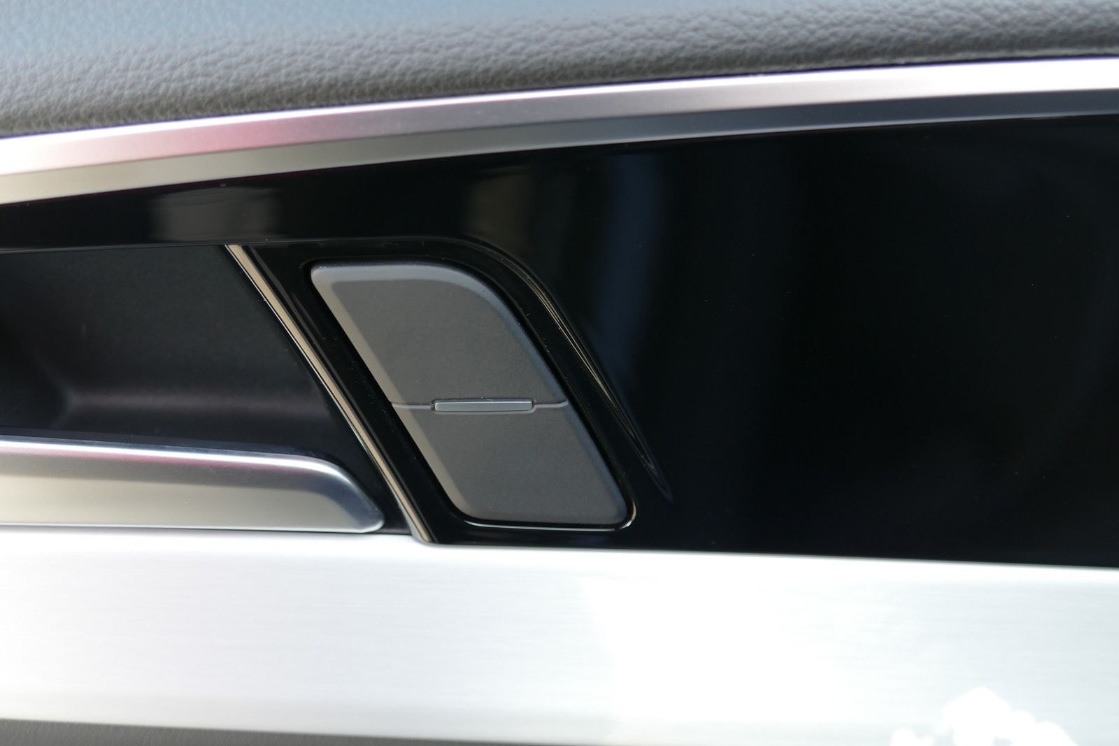 Audi A4 Avant 40 TDI S-Line quattro Aut. LED ACC Navi foto 20