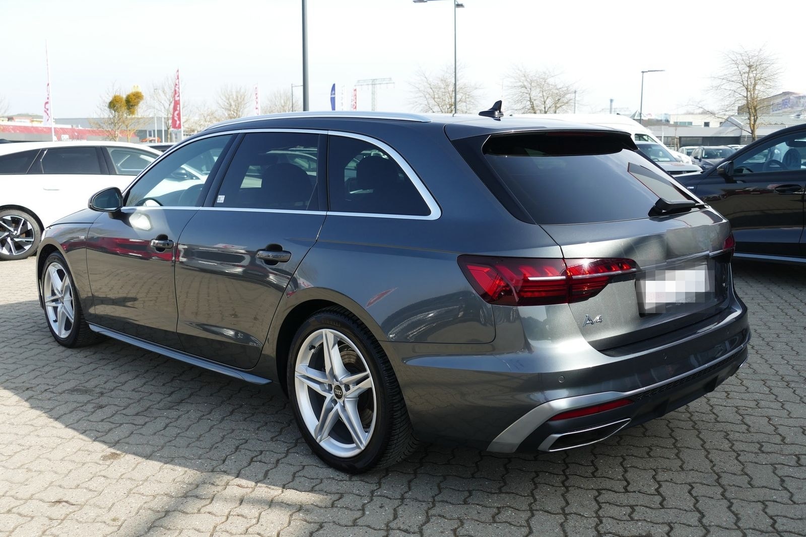 Audi A4 Avant 40 TDI S-Line quattro Aut. LED ACC Navi foto 3