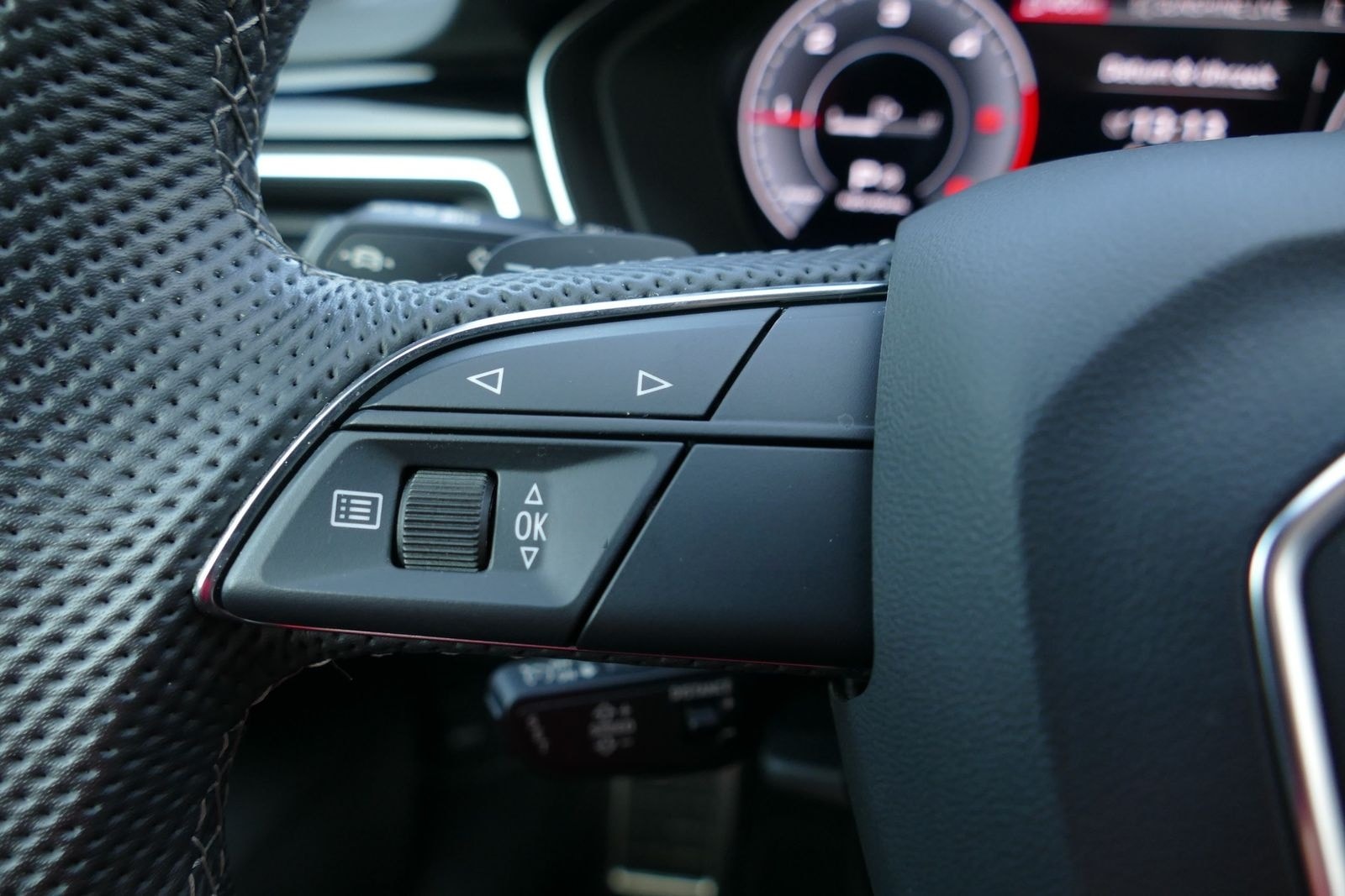 Audi A4 Avant 40 TDI S-Line quattro Aut. LED ACC Navi foto 9