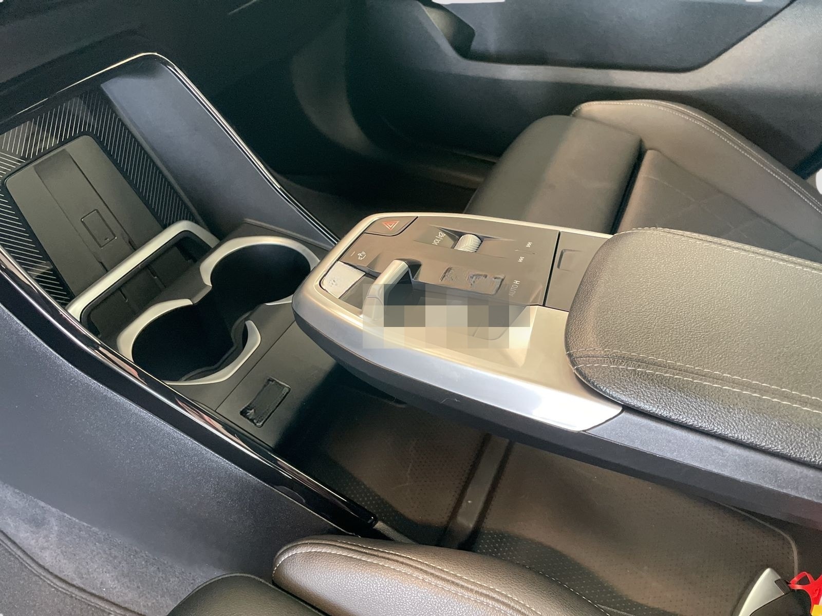 BMW X1 sDrive18i Kamera Pano.Dach Driv.Assist LED foto 14