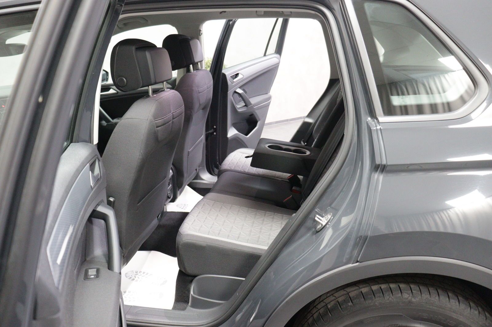 Volkswagen Tiguan Life eHybrid DSG HEADUP VIRTUAL ACC LED foto 8