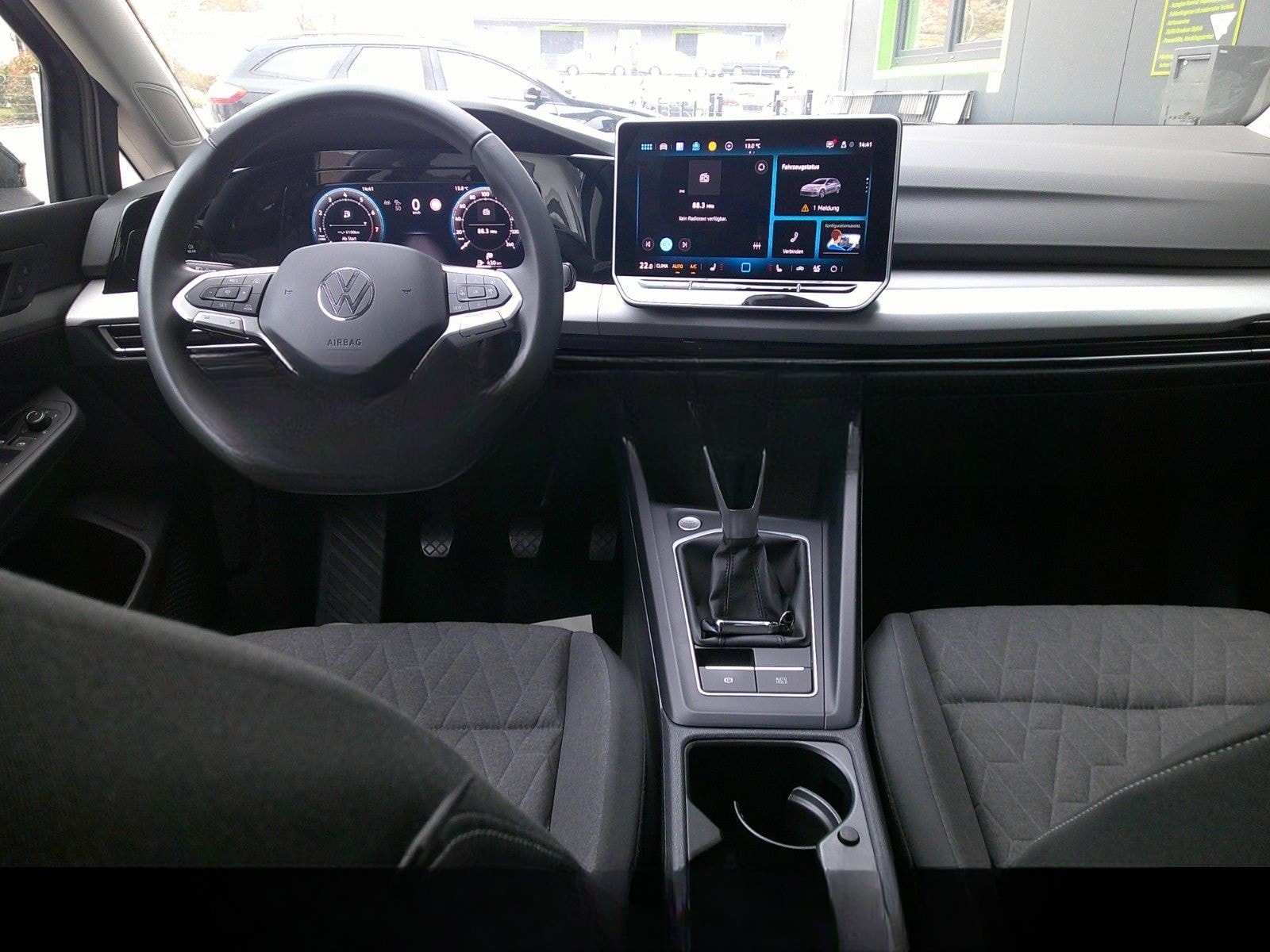 Volkswagen Golf VIII Variant 1.5 TSI Life #SHZ #LRHZ #LED foto 11