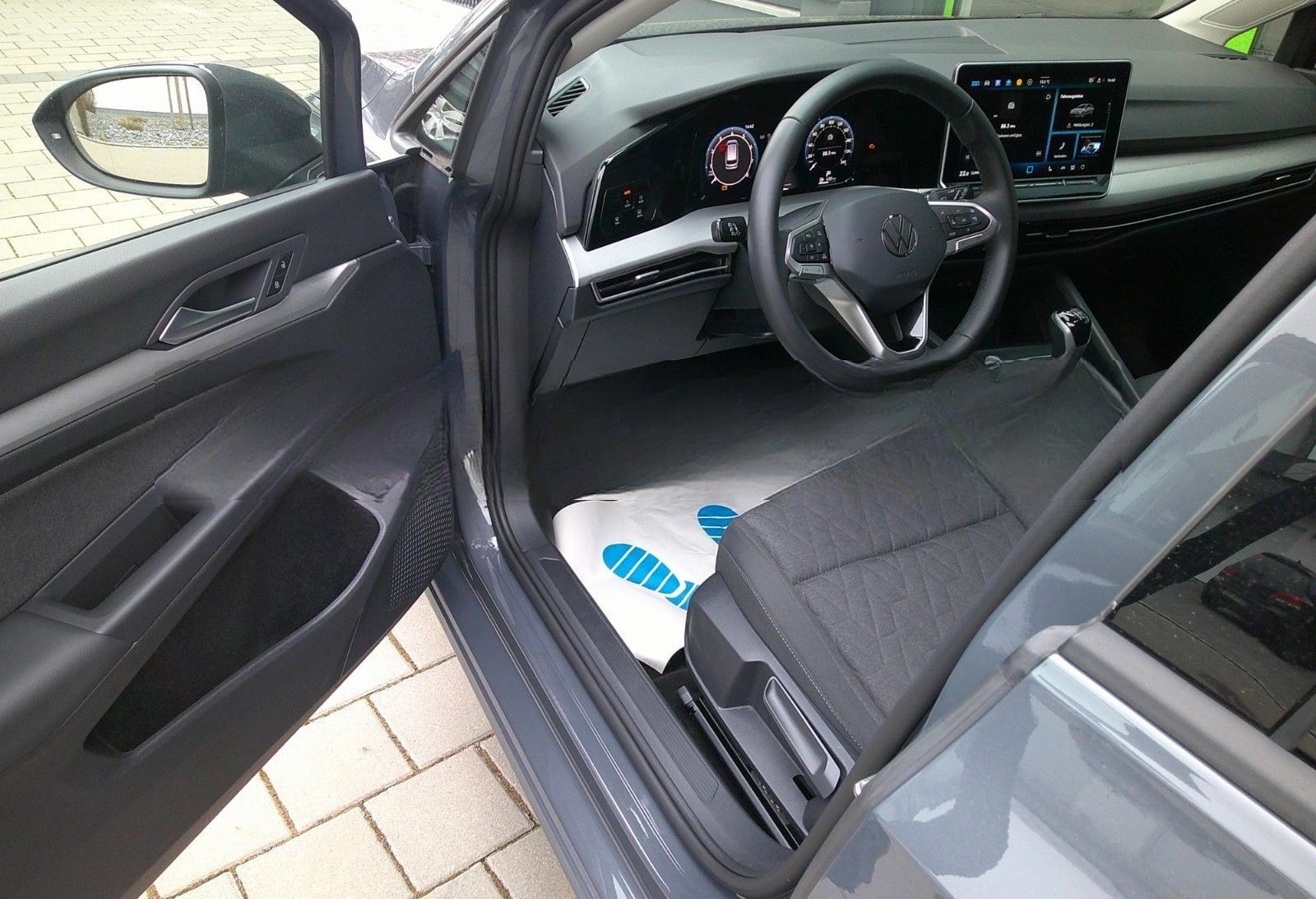 Volkswagen Golf VIII Variant 1.5 TSI Life #SHZ #LRHZ #LED foto 10