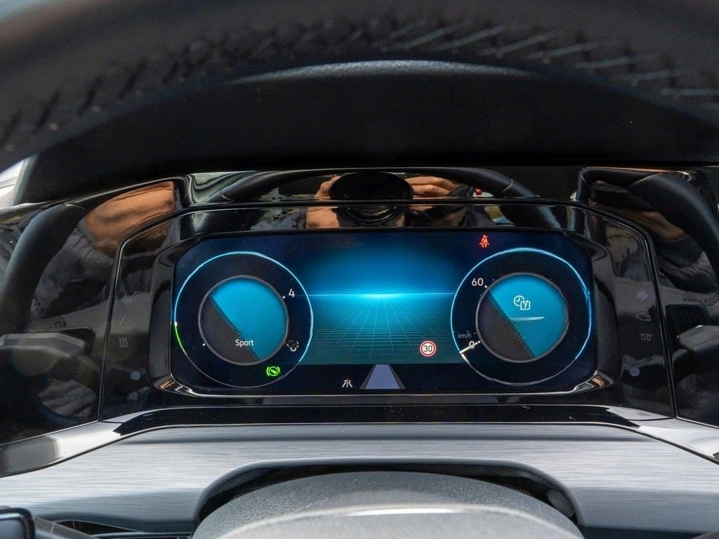 Volkswagen Golf VIII Lim. 1.4 eTSI DSG Style *LED*Kamera* foto 13