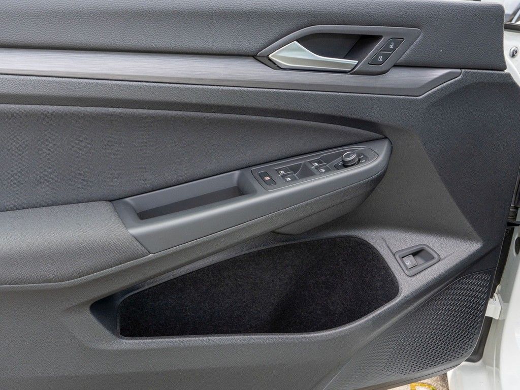 Volkswagen Golf VIII Lim. 1.4 eTSI DSG Style *LED*Kamera* foto 18