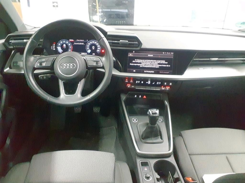 Audi A3 Sportback 30 TFSI advanced foto 2