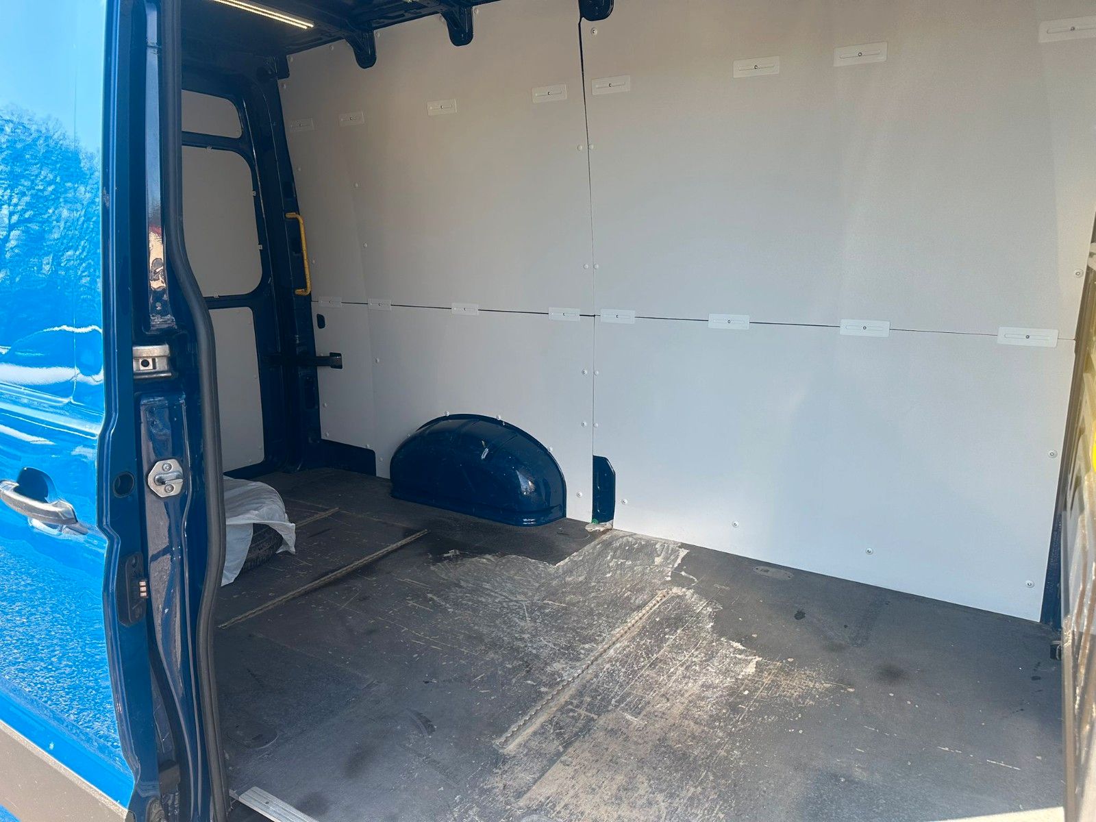 Volkswagen Crafter Kasten 35 mittellang Hochdach AHK KLIMA foto 14