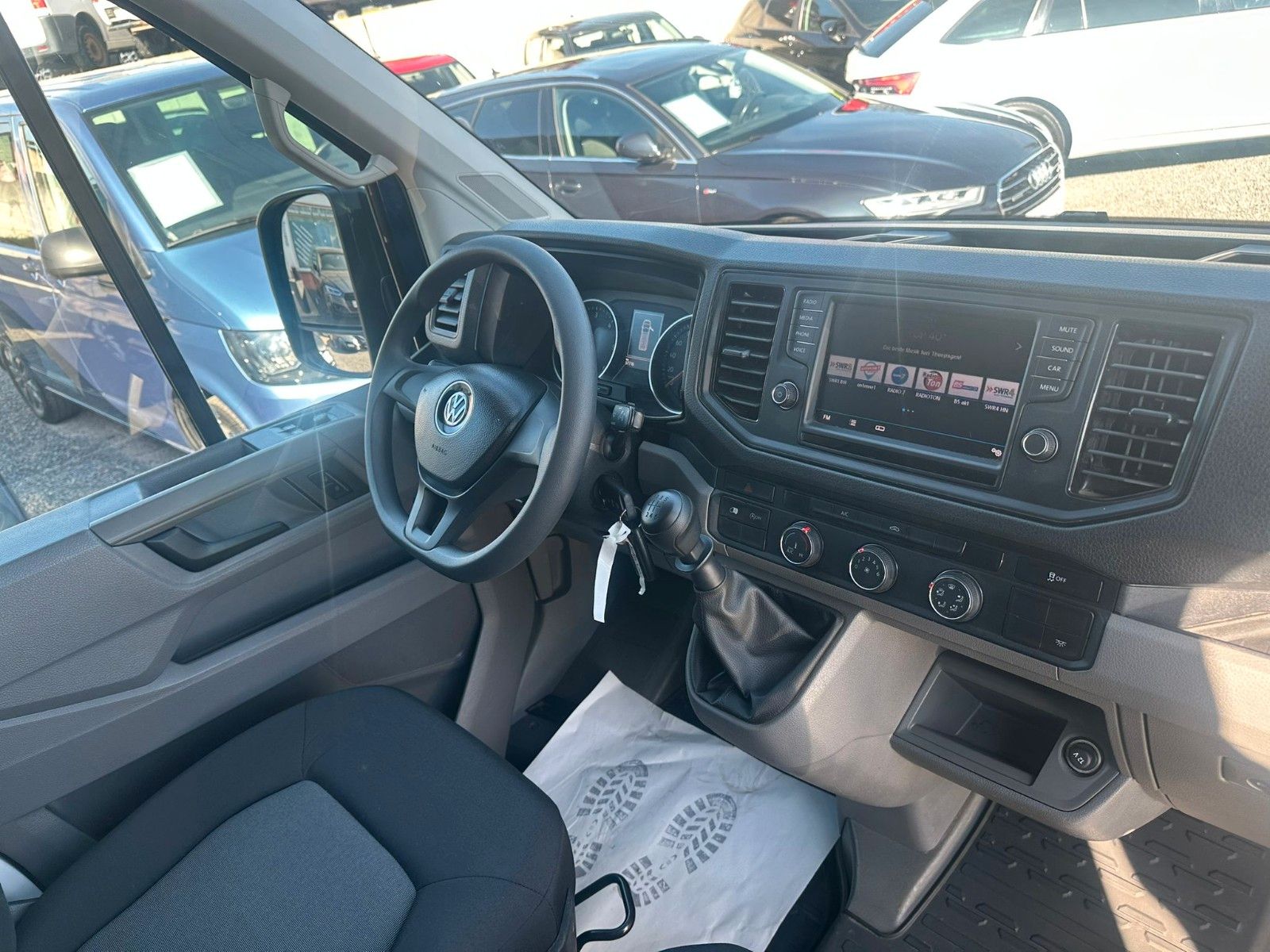 Volkswagen Crafter Kasten 35 mittellang Hochdach AHK KLIMA foto 18