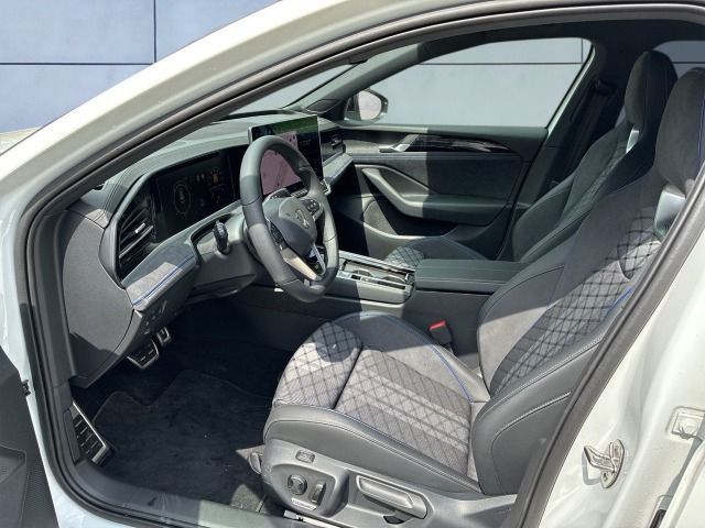 Volkswagen Passat R-Line 2.0 TDI DSG*AHK*Navi*MLED*HuD*Mass foto 9