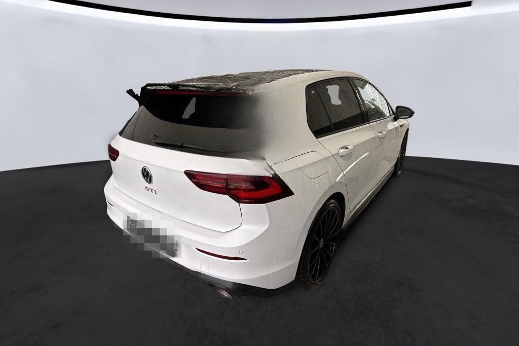 Volkswagen GOLF GTI CLUBSPORT 45 19Z/ACC/HuD/PANO/AKRAPOVIC foto 9