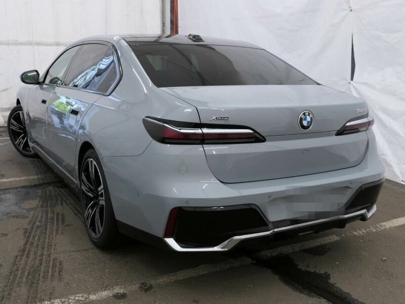 BMW 740d xDr. M Sportpaket Pano Park+ Standh. ACC Hu foto 2