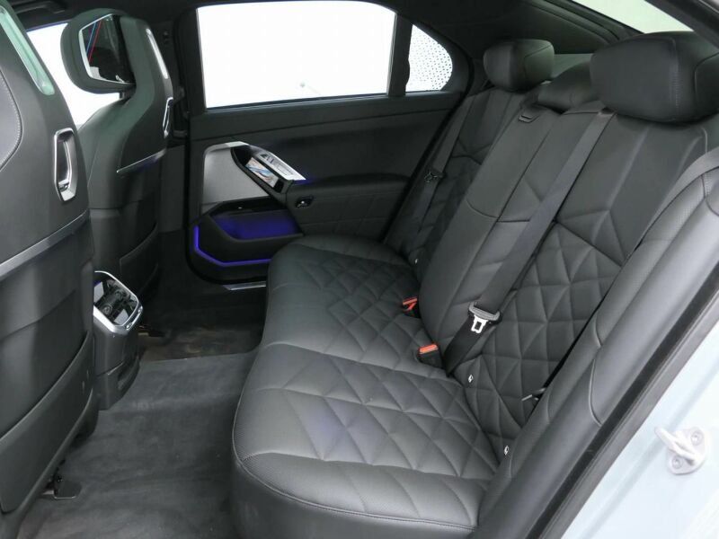 BMW 740d xDr. M Sportpaket Pano Park+ Standh. ACC Hu foto 7