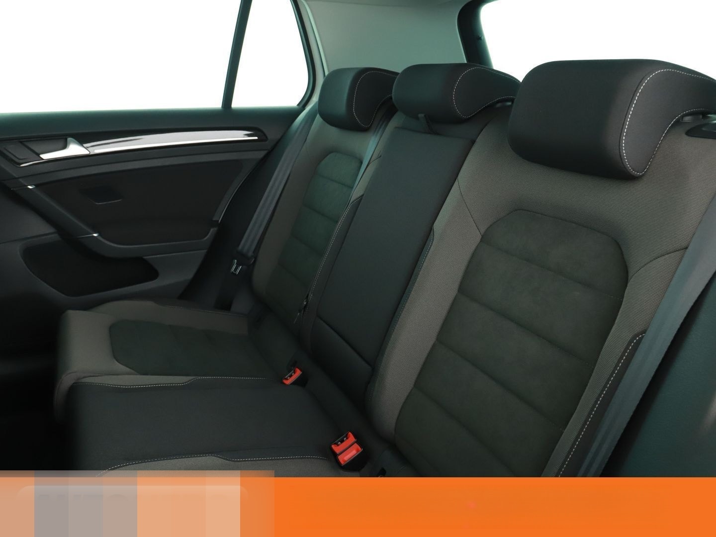 Volkswagen Golf VII 1.5 TSI ACT Highline BMT Aut.*NAVI*LED* foto 14