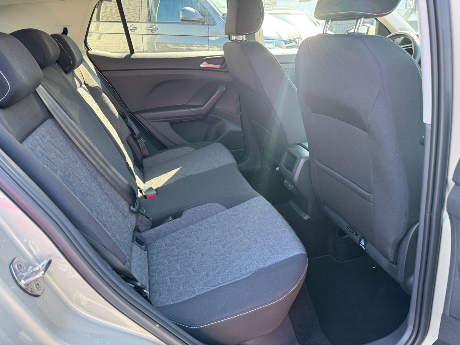 Volkswagen T-Cross Move Navi ACC AHK DAB PDC Shz Allwetter foto 13