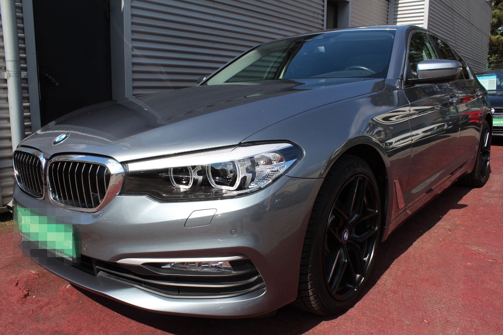 BMW 520 i AUTOMATIK KLIMA NAVI 19.ZOLL ALU PDC KAMER foto 1