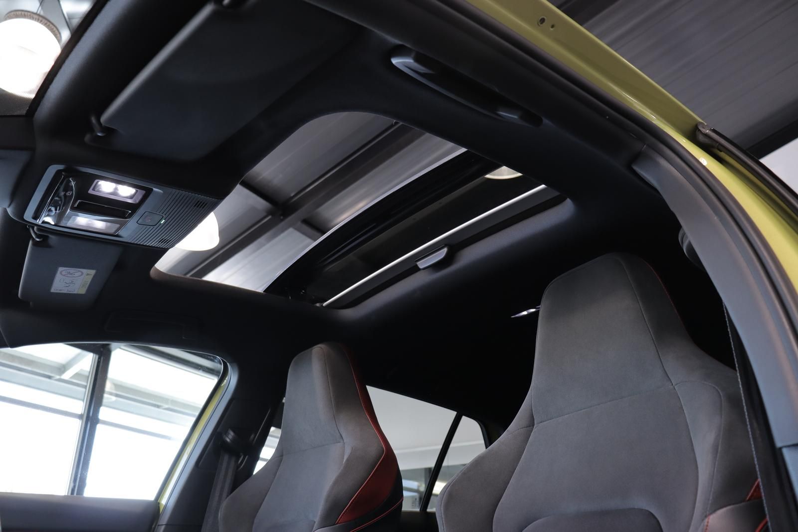 Volkswagen Golf 2.0 TSI GTI Clubsport *PANO*MATRIX*19-ZOLL* foto 14