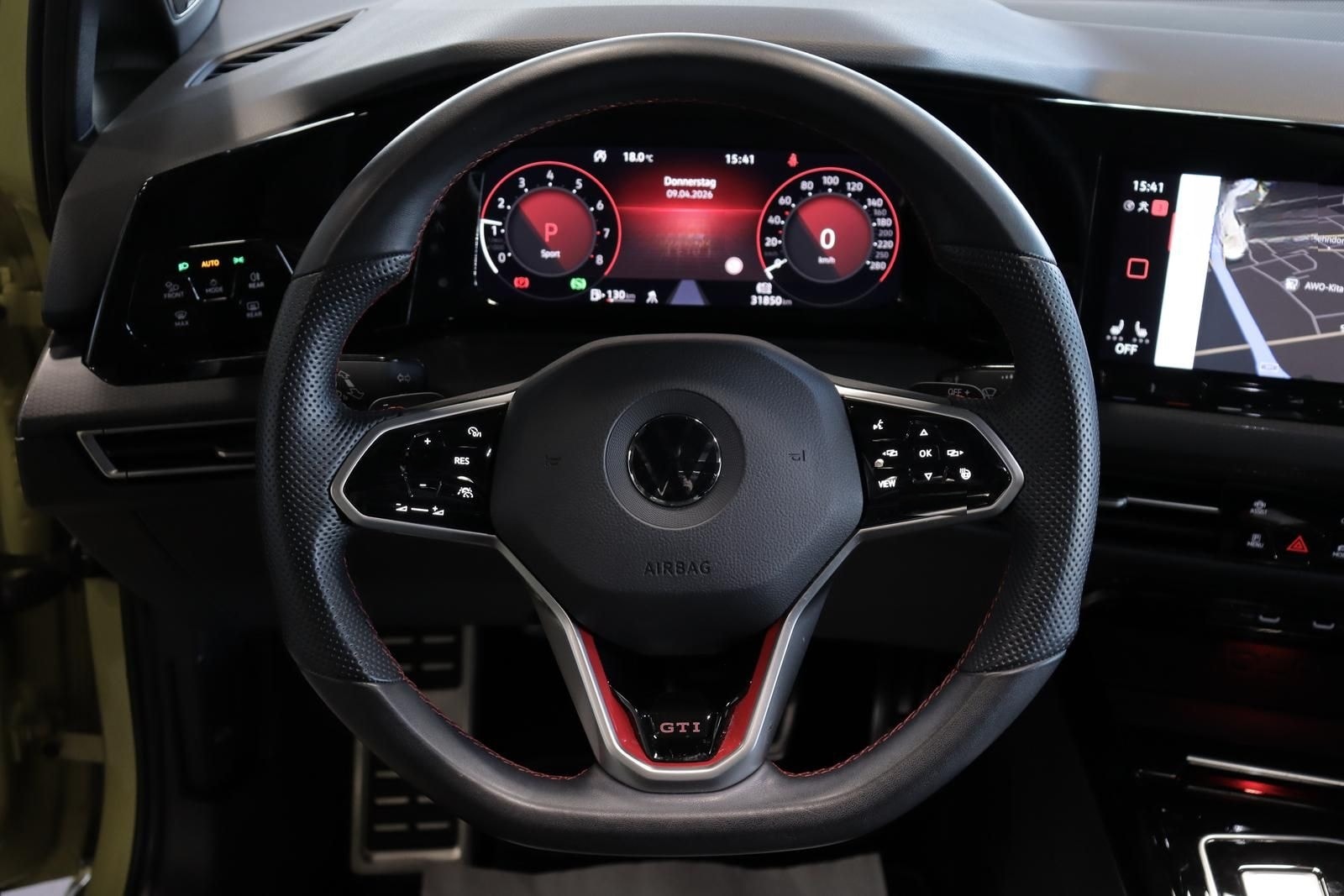 Volkswagen Golf 2.0 TSI GTI Clubsport *PANO*MATRIX*19-ZOLL* foto 16