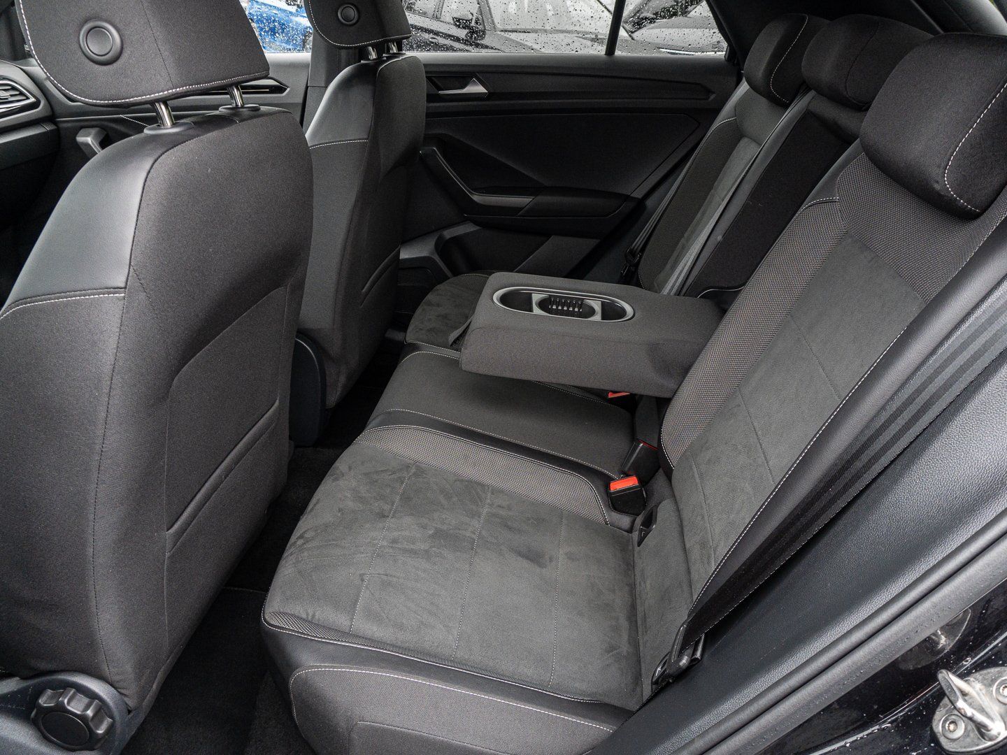 Volkswagen T-ROC 1.0 TSI R-Line foto 16