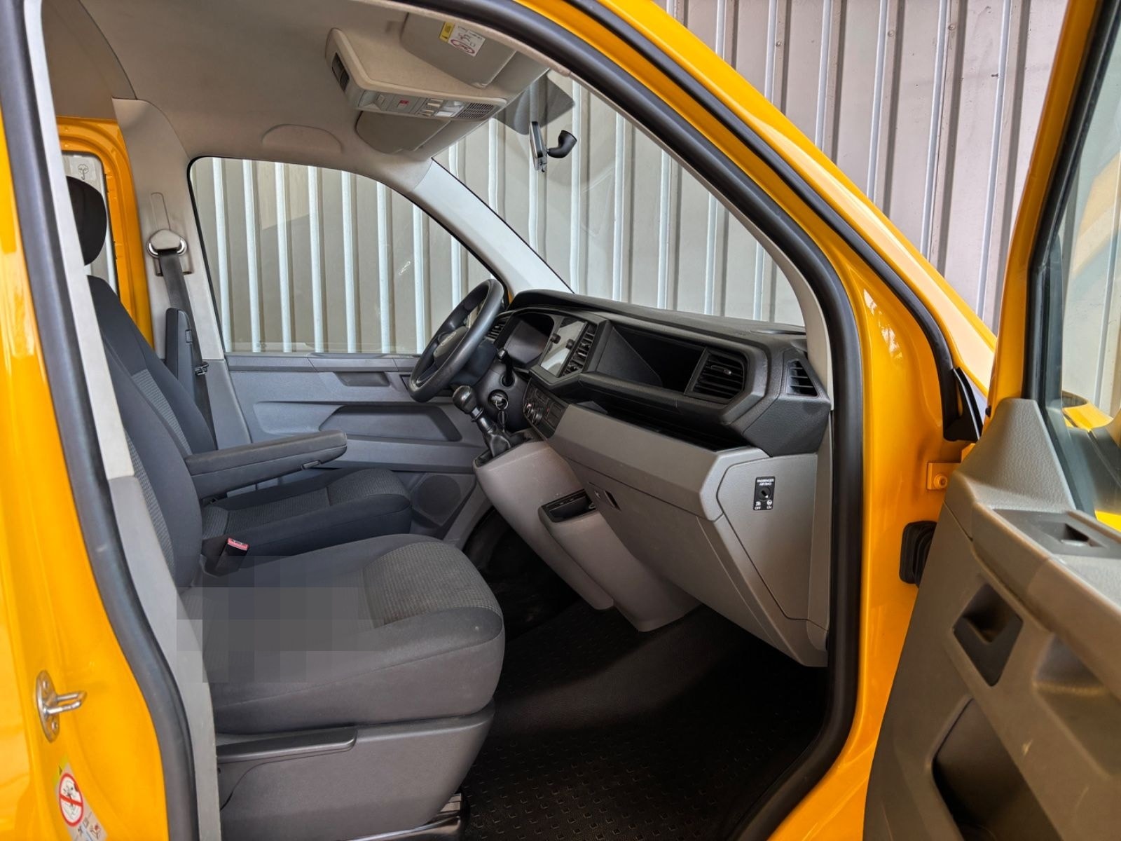 Volkswagen T6 Caravelle 2.0 TDI Lang 8-Sitzer / Navigation foto 11