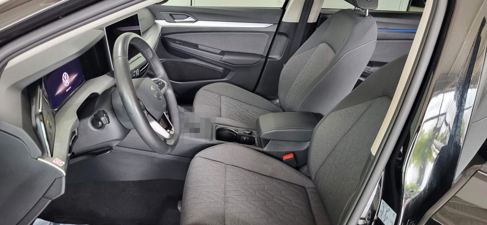 Volkswagen Golf VIII  1.5 TSI 85 kW 116 PS / SHZ / Allwette foto 4