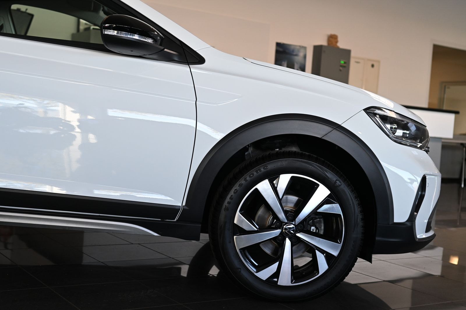 Volkswagen Taigo 1.0 TSI DKG Style Navigation Matrix SHZ  foto 22