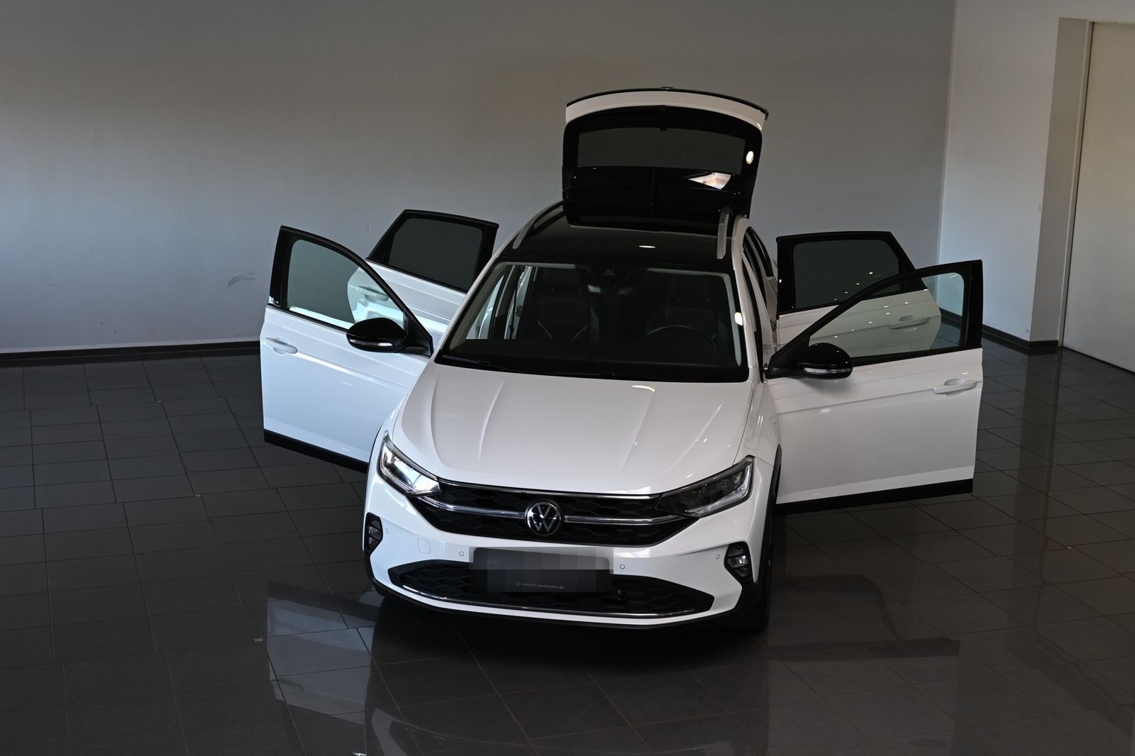 Volkswagen Taigo 1.0 TSI DKG Style Navigation Matrix SHZ  foto 5