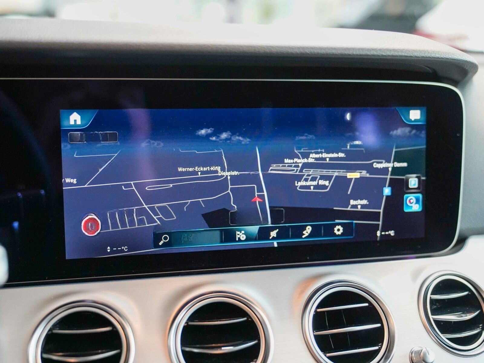 Mercedes-Benz E 220 d T AMG Line Night Totwinkel 360° CarPlay foto 19