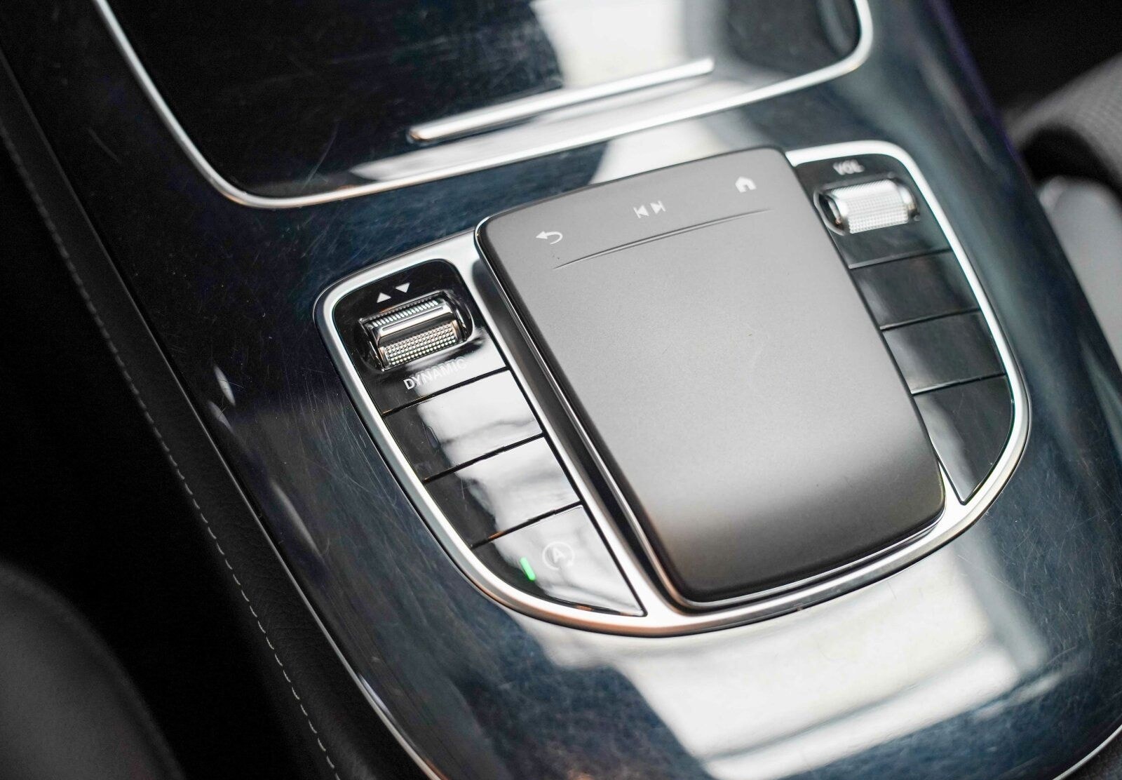 Mercedes-Benz E 220 d T AMG Line Night Totwinkel 360° CarPlay foto 23