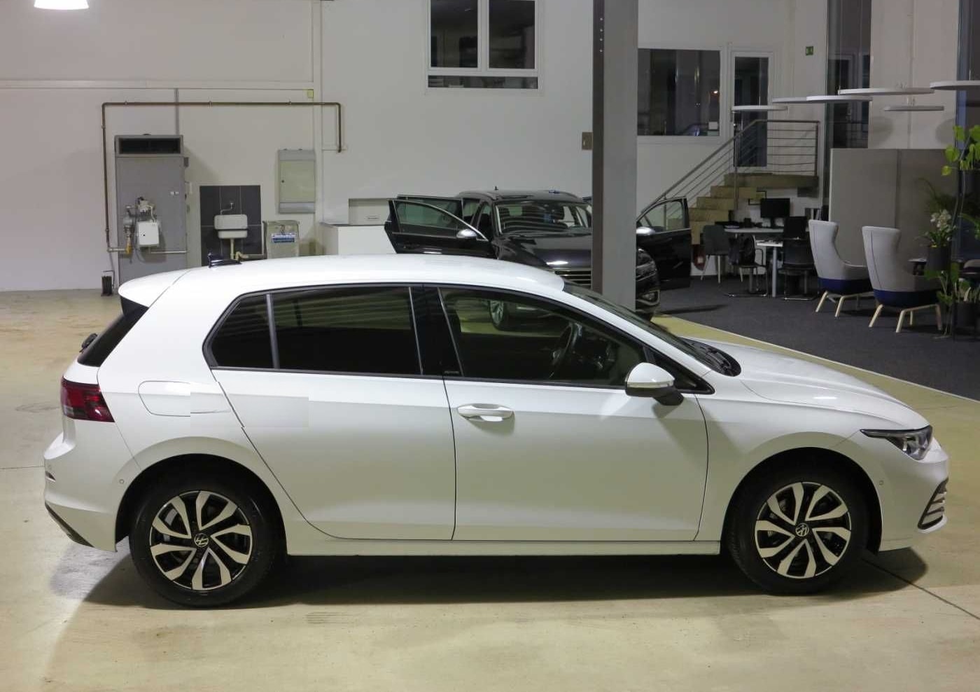 Volkswagen Golf VIII 1.5 TSI OPF Life Navi Stdhzg ACC DAB foto 13