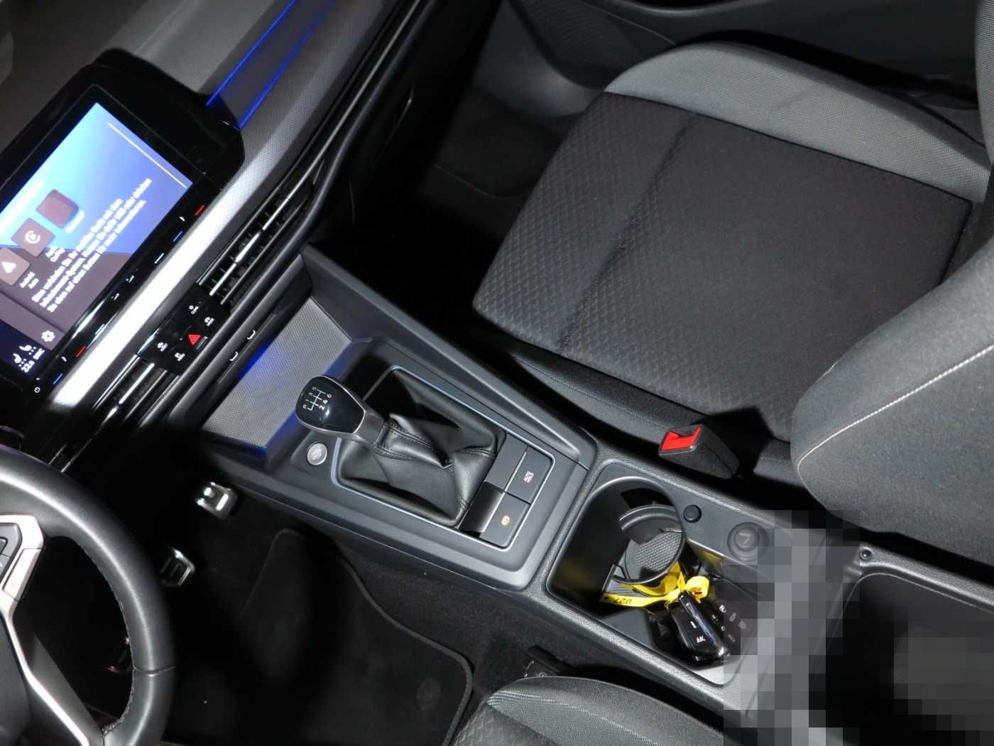 Volkswagen Golf VIII 1.5 TSI OPF Life Navi Stdhzg ACC DAB foto 19