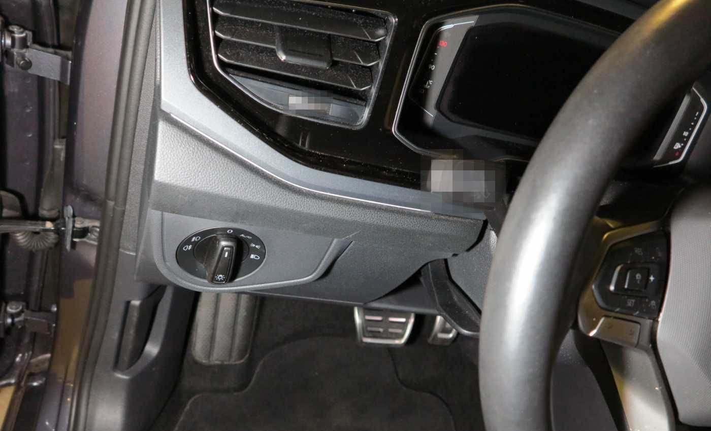 Volkswagen Taigo 1.0 TSI OPF DSG7 R-Line Navi DAB ACC LM18 foto 25