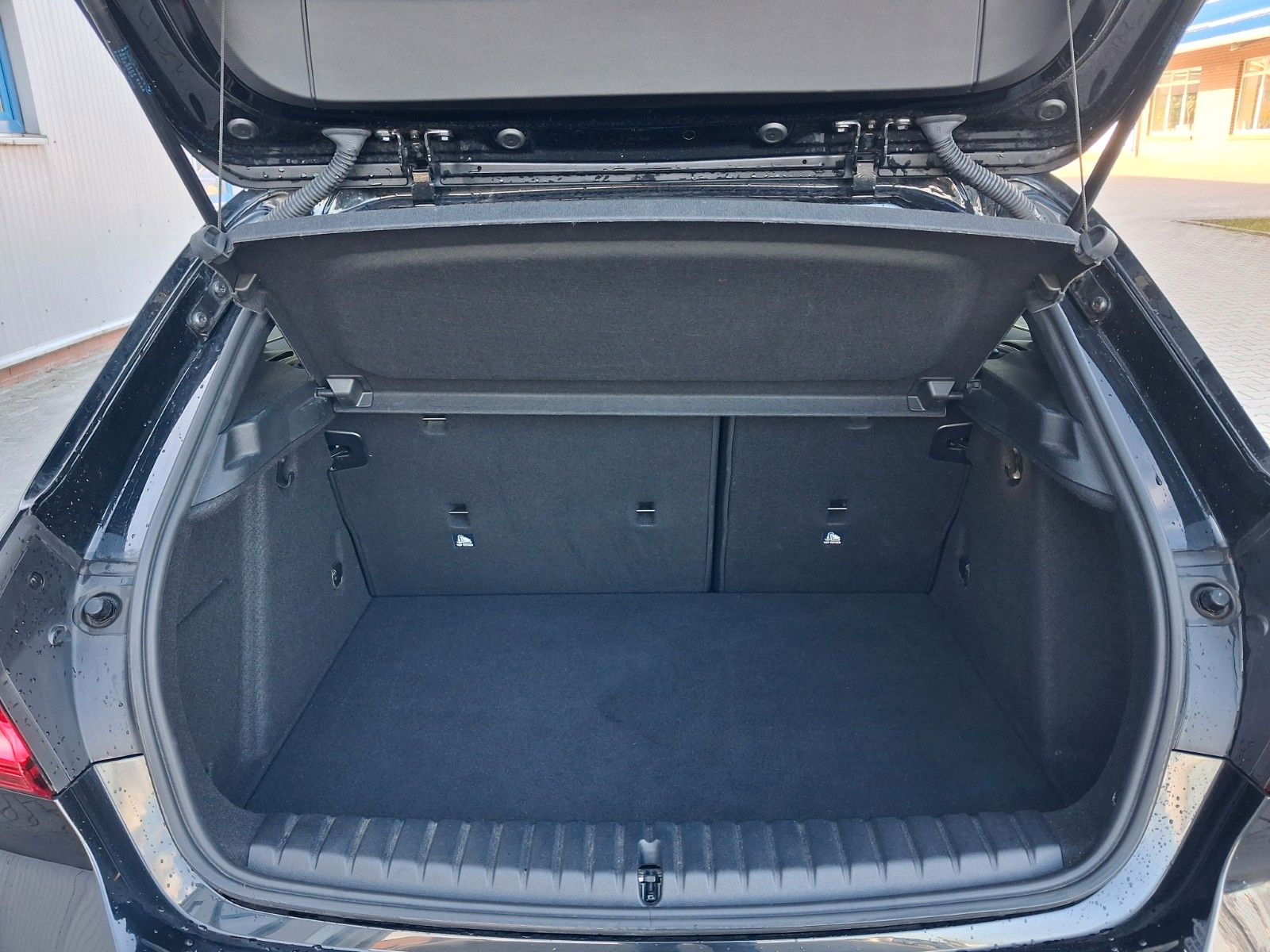 BMW 118 1 Limousine 118 i M Sport* M Paket * foto 21