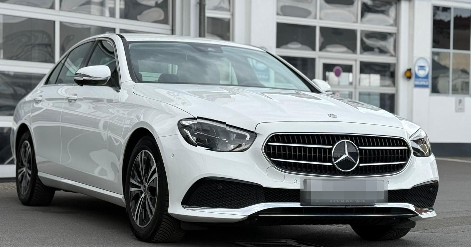 Mercedes-Benz E200 LIMOUSINE TOTWINKEL WIDESCREEN AVANTGARDE foto 3