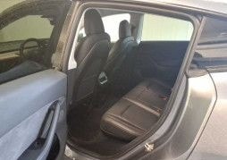 Tesla Model Y Basis RWD foto 9