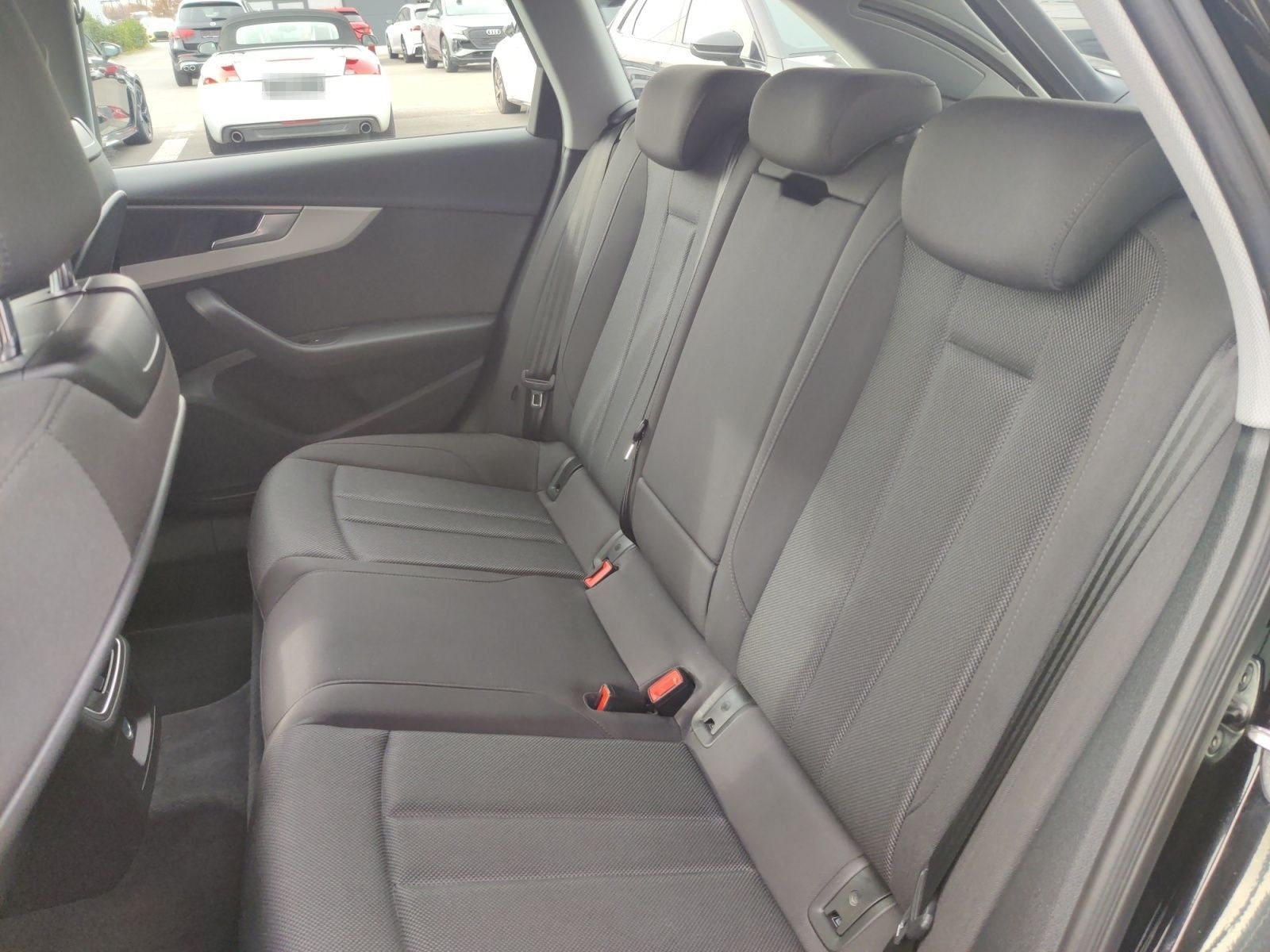 Audi A4 Avant 35 TDI S-Tronic advanced, LED, Tour, ph foto 13