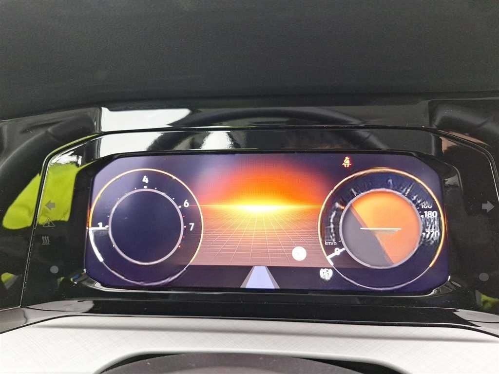 Volkswagen Golf Variant Life 1.0 eTSI DSG Navi Winterpaket foto 10