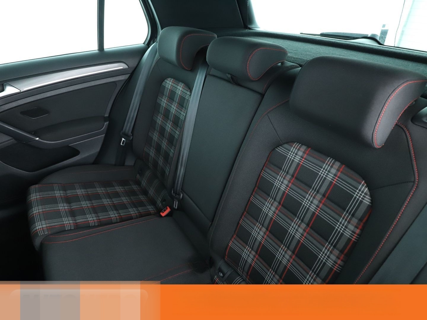 Volkswagen Golf VII 2.0 TSI GTI Performance BM Aut.*NAVI* foto 14