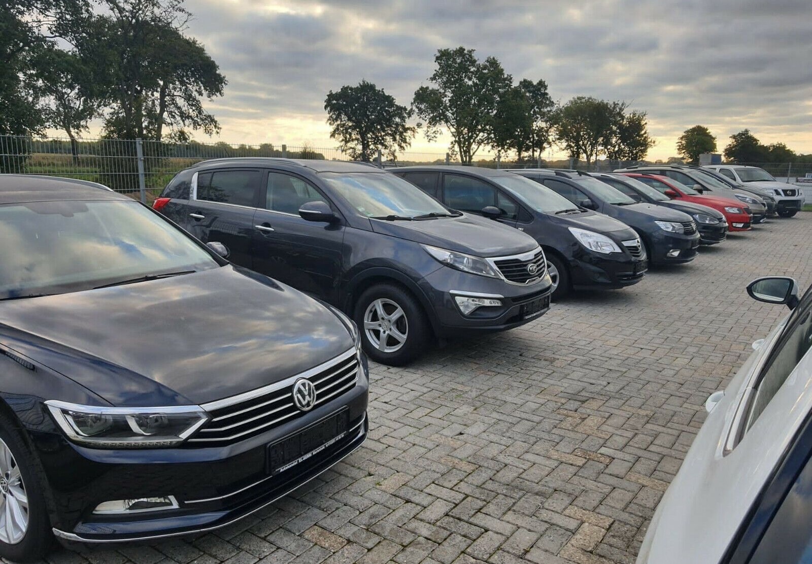 Volkswagen Tiguan * R Line* AHK*DSG* Navi* foto 21