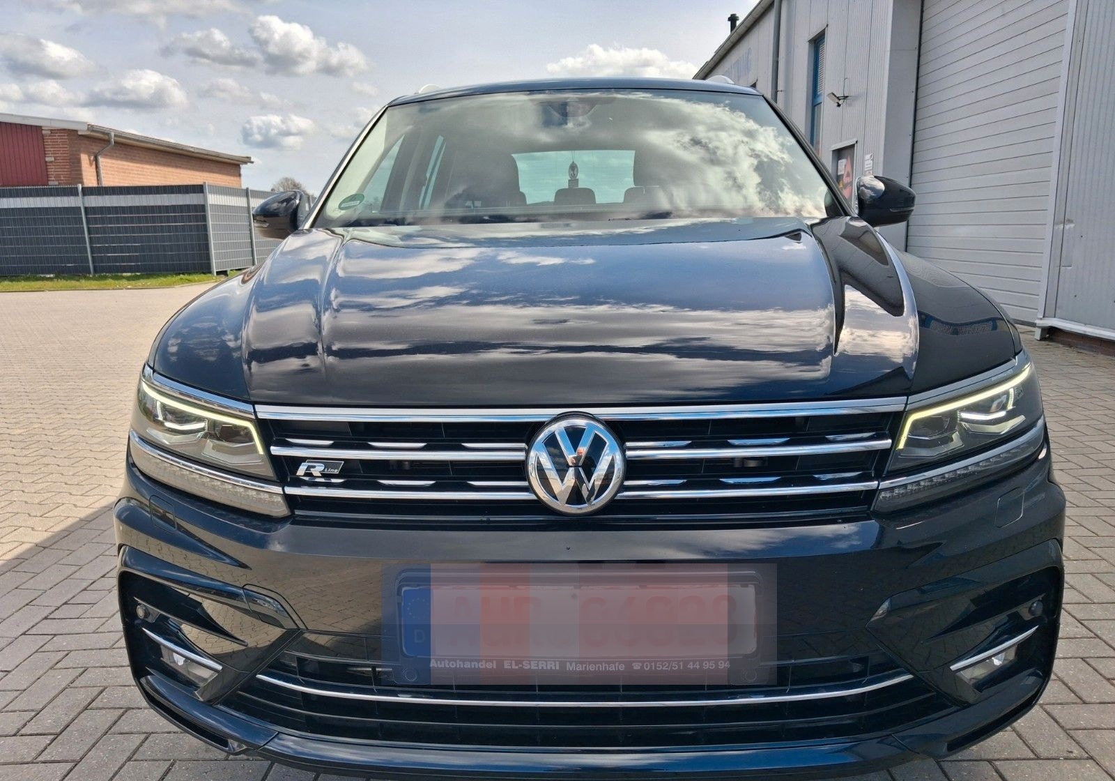 Volkswagen Tiguan * R Line* AHK*DSG* Navi* foto 4