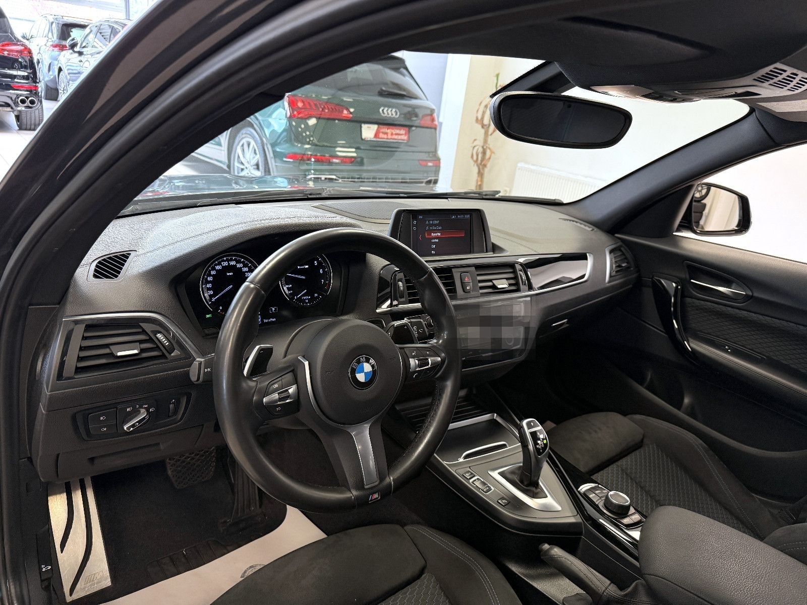 BMW 125i Limo *M Sport*Shadow*LED*HiFi*Einparkh foto 5