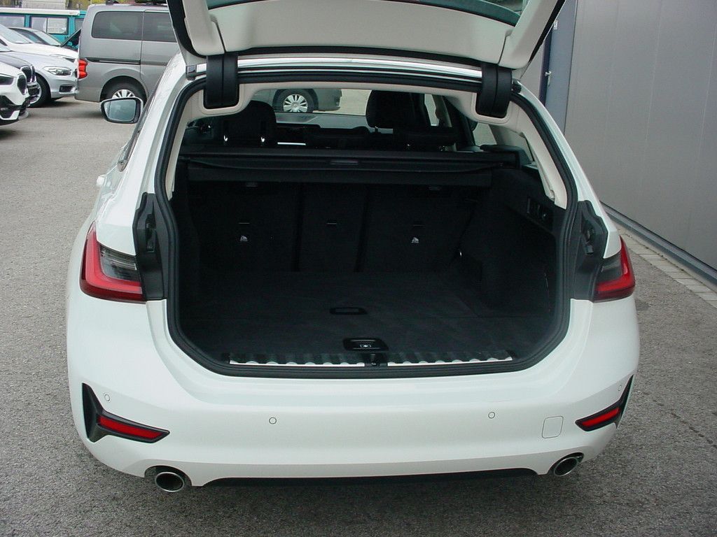 BMW 318d*Sport Line*Navi*DAB*LED*AHK* foto 7