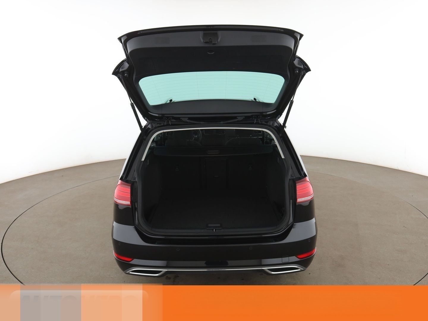 Volkswagen Golf VII 1.5 TSI ACT Highline BMT Aut.*NAVI*LED* foto 17